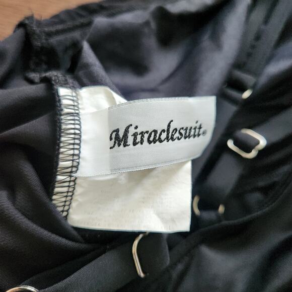 Miraclesuit One Piece Swimsuit 16‎ Beach Vacation Resortwear Coastal Black - Picture 3 of 4